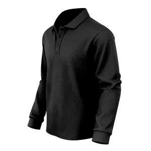 Gros plan d'un sweat polo noir pour homme avec une texture jacquard épaisse