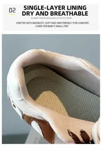 Detail shot of the breathable single-layer lining of girls' German trainer sneakers.