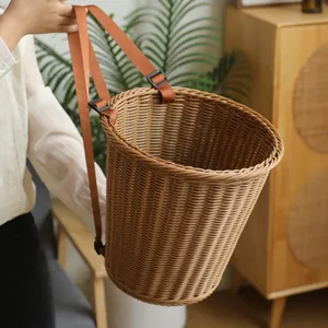 Gran mochila de cesta de mimbre tejida a mano para recolección y picnic al aire libre