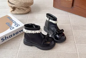 Bottines noires pour filles avec bordure en dentelle perlée et joli nœud décoratif