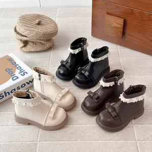 Bottines Martin élégantes pour filles avec dentelle perlée et nœud mignon