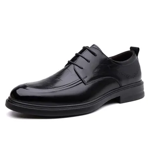 Classic black men's business Derby shoes with embossed leather pattern and lace-up design
