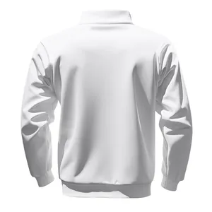 Vue arrière d'un sweat-shirt confortable à col montant zippé pour homme en blanc