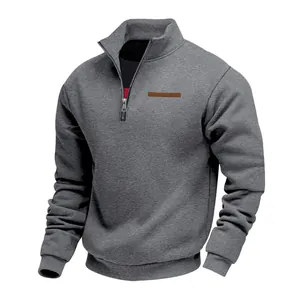 Sweat-shirt décontracté gris pour homme avec col montant zippé et détail sur la poitrine