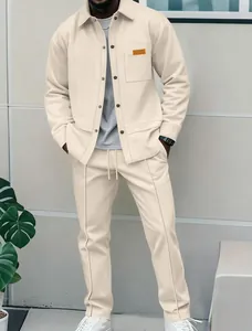 Premium Herren Freizeit-Set aus cremefarbener Waffelstruktur Jacke und Hose Set