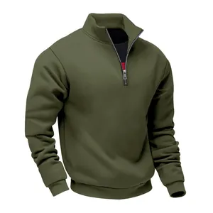 Felpa pesante da uomo verde militare con mezza zip e collo alto ideale per attività all'aperto