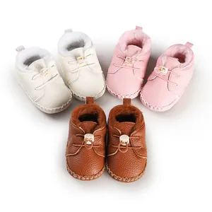Warme Baby-Lauflernschuhe mit weicher Anti-Rutsch-Sohle und warmem Fleece-Futter