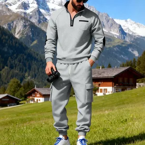 Conjunto de chándal gris pesado para hombre con parte superior de cremallera y pantalón