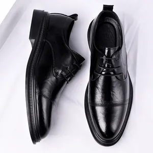 Chaussures de ville classiques en cuir noir pour hommes, idéales pour mariage et bureau