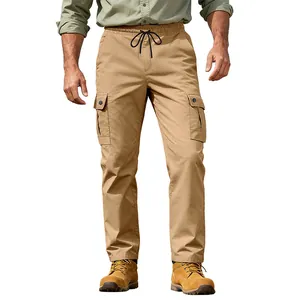 Vista frontale dettagliata dei pantaloni cargo kaki da uomo con vita elasticizzata.