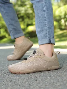 Atmungsaktive Barfußschuhe mit breiter Zehenbox für Outdoor-Training in Khaki Farbe