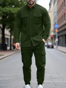 High-quality men's green heavy fleece outdoor workwear jacket and cargo pants set