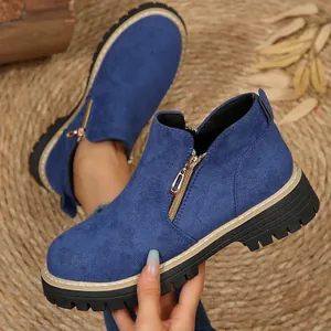 Bottines Martin à Plateforme en Daim pour Femmes Fermeture Éclair Latérale Bout Rond Bottines Chaudes Mode Décontractée Extérieur Automne Hiver Chaussures Antidérapantes