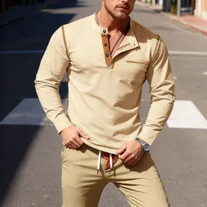 Slim fit heren Henley shirt met lange mouwen en contrasterende knoopsluiting