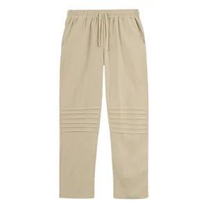Pantaloni da uomo in lino beige traspiranti con dettagli plissettati sulle ginocchia