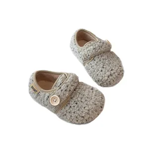Stylish French style girls' faux fur button shoes with warm fleece lining for winter