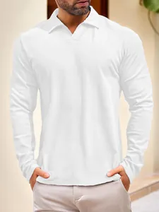 Detailansicht eines weißen Herren Langarm-Poloshirts mit klassischem Kragen-Design