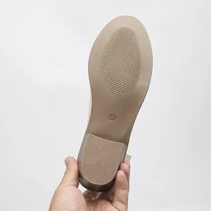 Detailed view of the non-slip outsole and chunky heel of a Western cowboy boot size 38