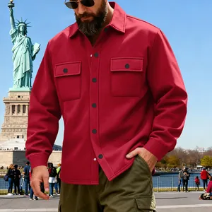 Veste de travail rouge pour homme doublée de polaire avec poches poitrine en ville