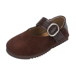 Klassieke bruine suède Mary Jane schoenen voor meisjes met een metalen gesp