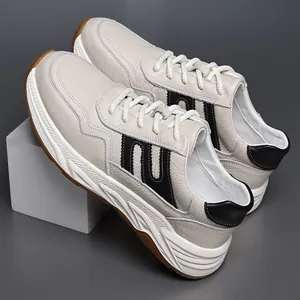 Baskets pour hommes en cuir grainé de qualité supérieure beige avec détails noirs