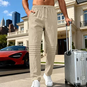 Pantalon droit en lin respirant pour hommes avec détails plissés en kaki.