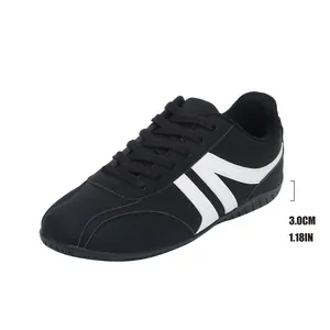 Detailed view of a black casual sneaker highlighting the 3.0cm heel height specification