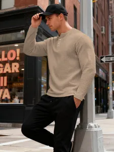 Men's heavyweight waffle texture long-sleeved Henley shirt with button placket detail