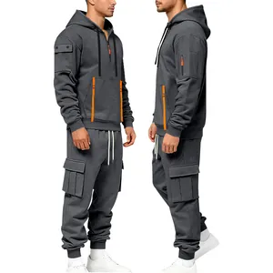 Vues de profil et de côté de l'ensemble de survêtement en polaire gris anthracite pour homme.