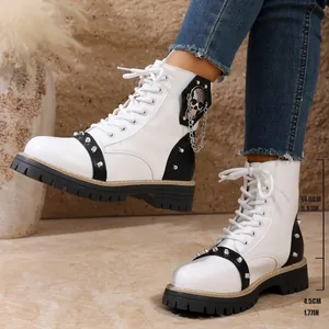 Vue détaillée des bottines punk blanches à plateforme avec mesures du talon et tige