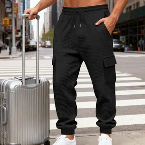 Pantaloni cargo neri in maglia a nido d'ape pesante da uomo con vestibilità comoda e tasche