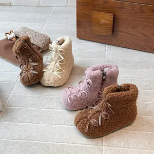 Stivali invernali stile Lolita per bambine con materiale felpato e fiocchi decorativi