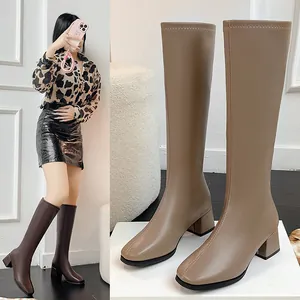 Knee-high knight boots for women with square toe and block heels in two colors