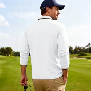 Vue arrière d'un polo de golf blanc à manches longues pour hommes avec garniture rayée