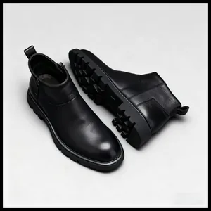 Bottines Chelsea 2025 en cuir de vachette noir pour homme avec semelle plateforme.