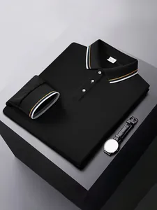 Polo à manches longues en jacquard noir avec col et poignets à rayures contrastées