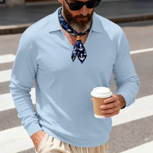 Polo à manches longues en maille gaufrée bleu clair pour homme avec coupe décontractée