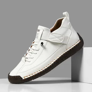 Handgenähte weiße Freizeit-Loafer aus Leder mit weicher brauner dicker Sohle für Damen