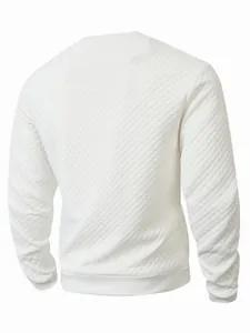 Vue arrière détaillée d'un sweat-shirt blanc à col rond avec texture matelassée en losange