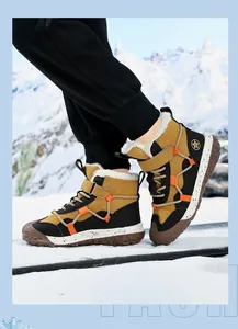 Detailansicht der Winterstiefel für Jungen mit warmem Kunstfellfutter und rutschfester Sohle