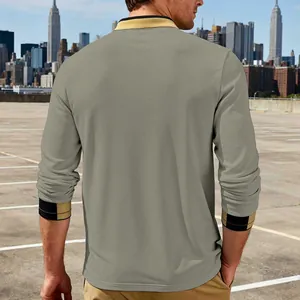 Achteraanzicht van een jacquard poloshirt met lange mouwen voor heren in olijfgroen
