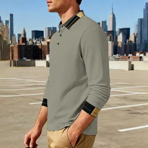 Seitenansicht des Herren Langarm Polo Shirts mit Kontrastkragen vor urbanem Hintergrund