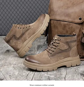 Bottines Martin classiques en cuir marron avec semelle en caoutchouc résistante