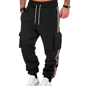 Herren schwere Fleece-Cargo-Jogginghose mit dekorativen Seitenstreifen für Wintersportarten