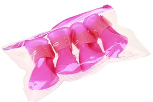 Scarpe per cani in silicone rosa stivali impermeabili per animali set di 4 con cinturino pioggia