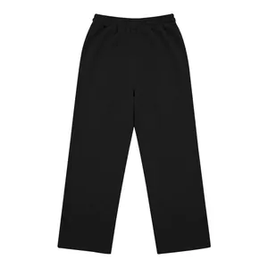 Vue de face du pantalon de sport noir uni à jambes larges pour hommes