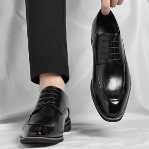 Chaussures Derby classiques en cuir noir pour hommes pour les affaires et mariages