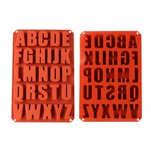 Stampo in silicone rosso a 26 lettere per mousse al cioccolato e sapone fai da te