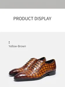Vue détaillée de chaussures Derby pour hommes en cuir gaufré marron avec lacets