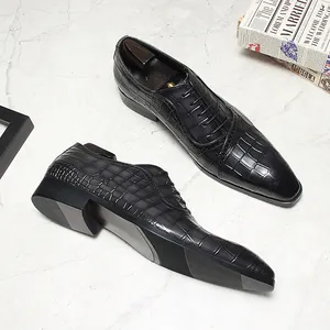 Chaussures Derby élégantes en cuir noir à motif crocodile pour homme d'affaires